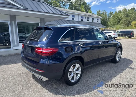 2018 Mercedes-Benz Glc 300 4Matic z USA, uszkodzony, nr VIN WDC0G4KB2JV096570